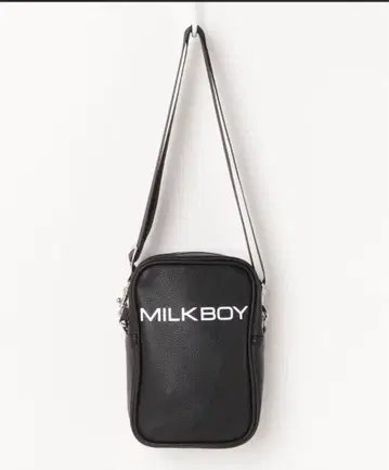 MILKBOY 블랙 숄더백 미사용