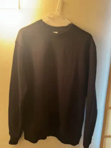 맨투맨 블랙 한국