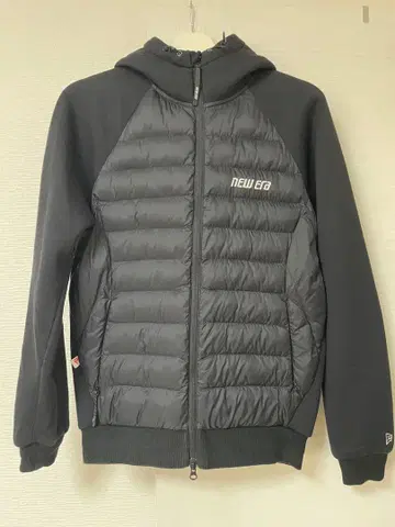 NEW ERA 블랙 다운 후드티