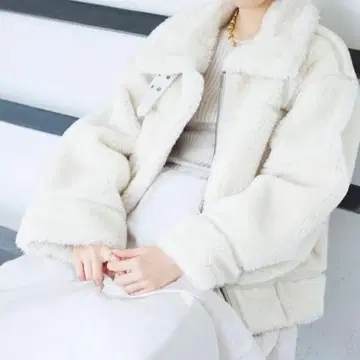 SNIDEL 스나이델 봄버 자켓 보아 자켓 아이보리