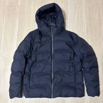 UNIQLO 네이비 심리스 다운 파카 xl 블록 테크 후드티 xl