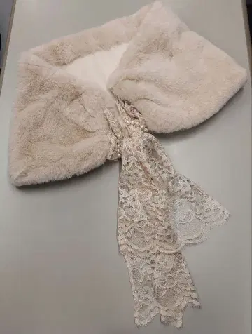 Replete 인조 모피 셔링 스톨