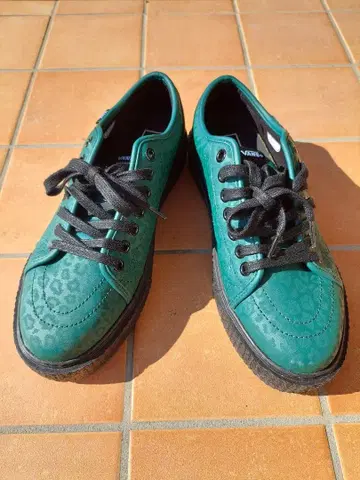 VANS 레오파드 무늬 그린 스니커즈 26.5cm