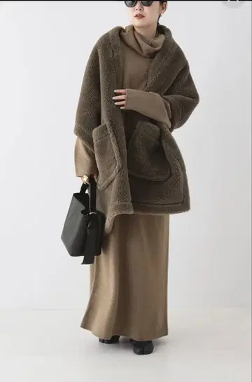 HAUNT 하운트 보아 스톨 새상품