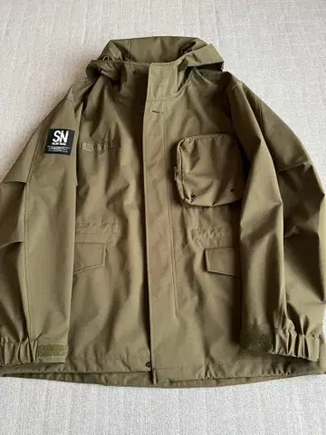 후드 부착 자켓 L 사이즈 올리브