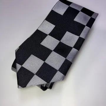 TAKEO KIKUCHI 체크 패턴 넥타이 블랙/그레이