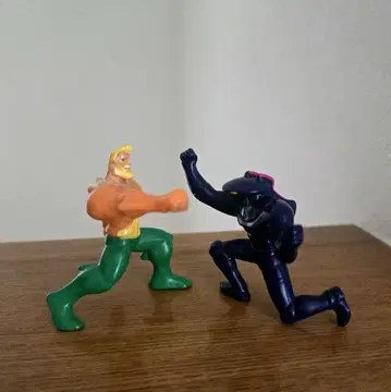 빈티지 DC 아쿠아맨과 블랙 만타 PVC 피규어 아메토이