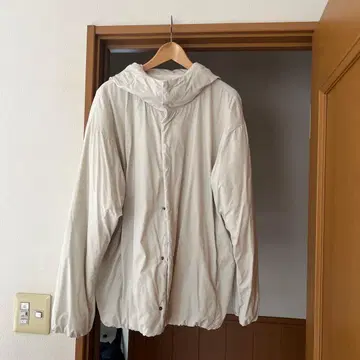 miffew 후드 부착 화이트 자켓