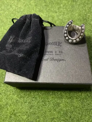 BANKROBBER 마법 디자인 말굽 반지