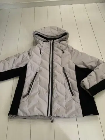 그레이 블랙 다운 자켓