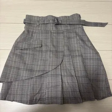 체크 무늬 플리츠 스커트 벨트 포함