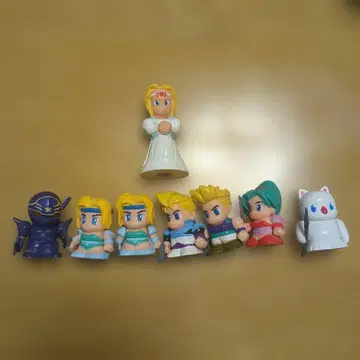 파이널 판타지 6 피규어 7체 + 미니북 티나, 쉐도우, 모그 외