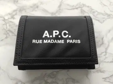 A.P.C. 블랙 3단 폴더형 지갑 새상품