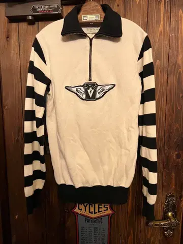 WESTRIDE 클래식 하프 지퍼 보더 블랙 x 아이보리