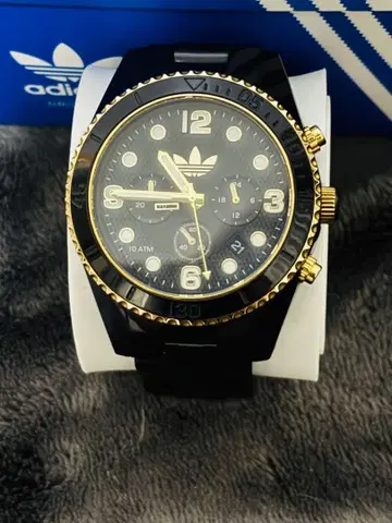 아디다스 크로노그래프 손목시계 블랙 골드색