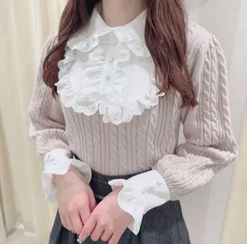 evelyn 옷깃 프릴 케이블 니트 핑크