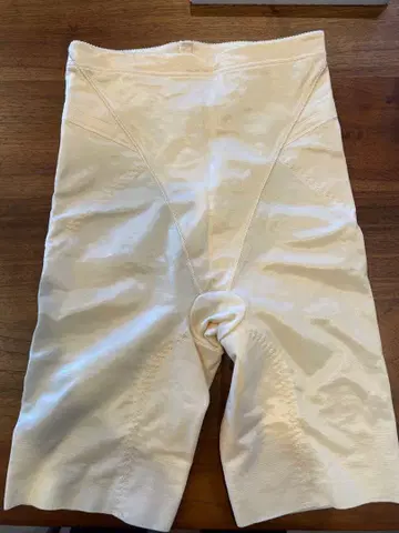 FOUR SIS&Co. 브라이덜 이너 거들 64