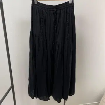 블랙 롱 스커트