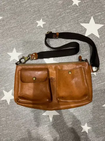 일비종떼 숄더백 야누메