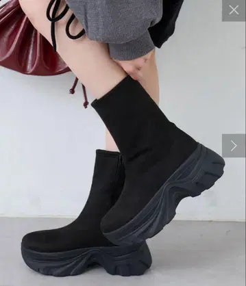 kastane 페이크 스웨이드 미들 부츠