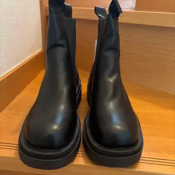 사이드 고어 블랙 부츠 통굽