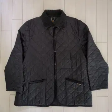[ 초희귀품 사이즈 50 ] LAVENHAM 퀼팅 자켓 블랙