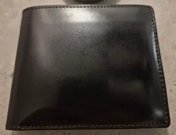 호윈 쉘 코도반 2단 접이식 지갑 블랙