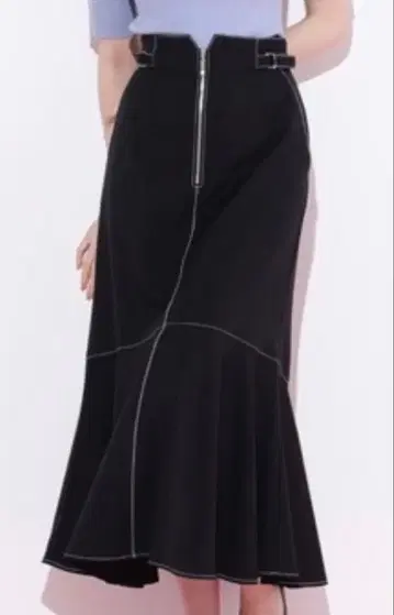 질 바이 질 스튜어트 (택 포함 새상품) 블랙 플레어 스커트 지퍼