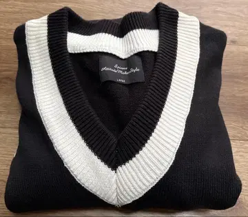 스트라이프 블랙 니트 스웨터