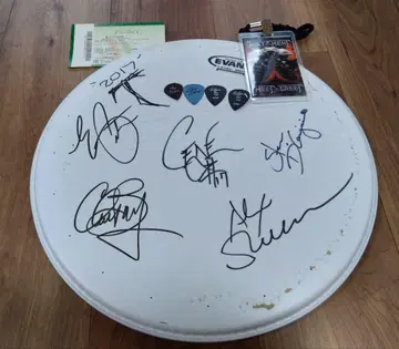 TESTAMENT 테스타멘트 사인 포함 드럼 헤드, 피크 세트