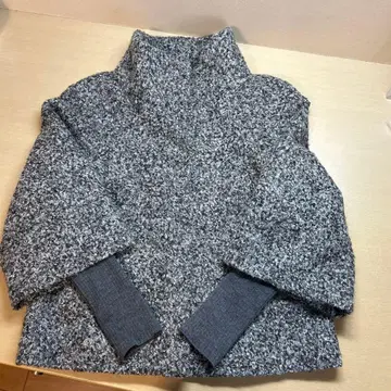 레킵 숏 자켓 소매 리브 니트는 울 100%