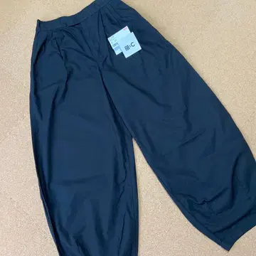 UNIQLO 블랙 코튼 벌룬 팬츠 허리 58cm