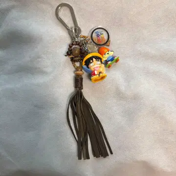 satoko oishi x hood mart 콜라보 스트랩