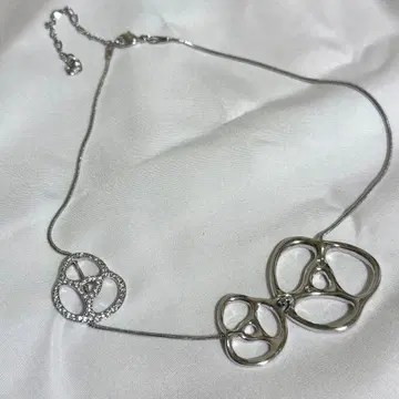 실버 체인 목걸이 크리스탈 장식