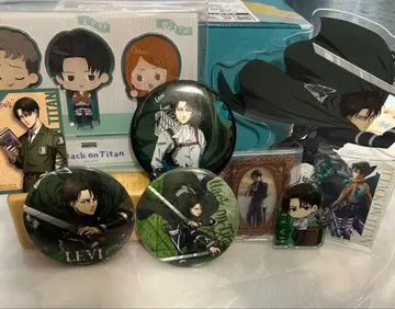 진격의 거인 리바이 굿즈 세트 캔뱃지 아크릴 스탠드 빅 아크릴 스탠드