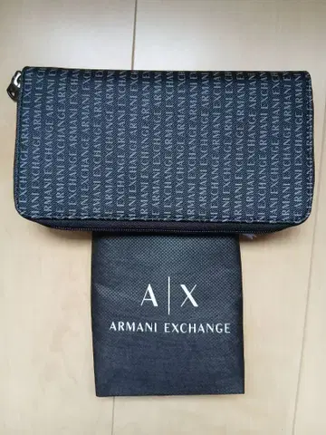 Armani Exchange 블랙 장지갑