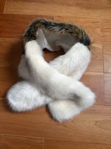 퍼 머플러 여성용 Noela