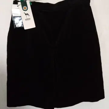 adabar 블랙 코듀로이 숏팬츠