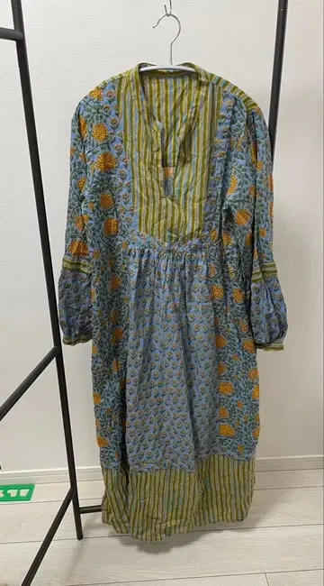 파랑과 그린 스트라이프 꽃무늬 원피스 긴팔