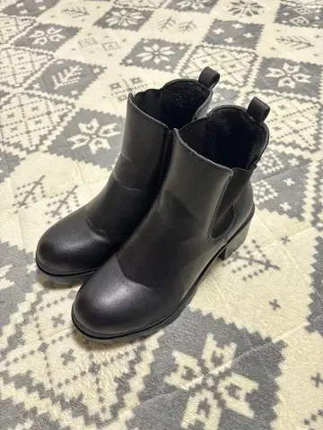 사이드 고어 부츠 블랙