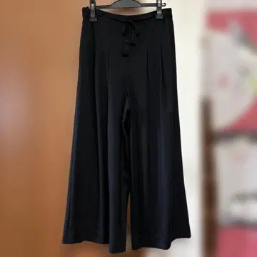 쿨 카레안 블랙 와이드 팬츠 허리 끈 포함