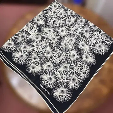 SONIA RYKIEL 소니아 리키엘 꽃무늬 스카프