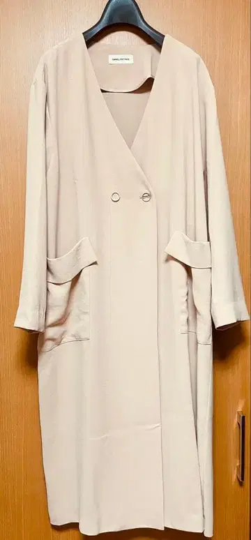 에메루리파인즈 EMMEL REFINES 노카라 코트 핑크 베이지