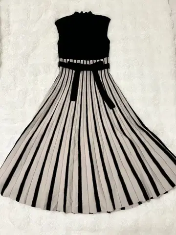 [ MERCURYDUO ] 슬리브리스 롱 니트 원피스 M 사이즈