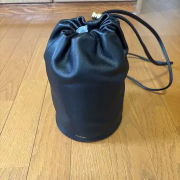 ORSETTO 블랙 가죽 복조리형 백