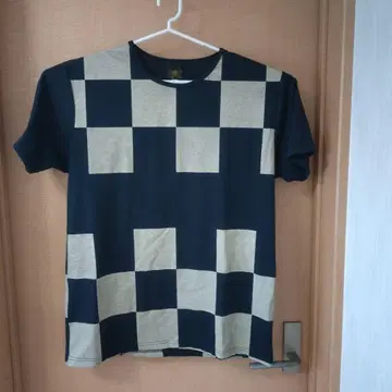 세일 BLACKSIGN 플래그 패턴 티셔츠