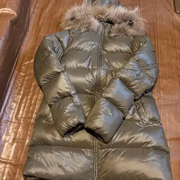 NATURAL BEAUTY BASIC 카키 퍼 포함 롱 다운 자켓