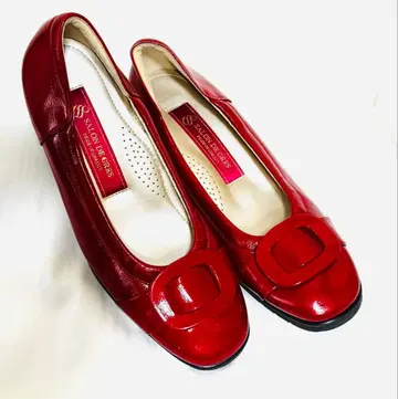 펌프스 천연 가죽 에나멜 빨간색 4cm 힐 살롱 드 그레이