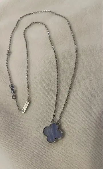 연보라 클로버형 목걸이 실버