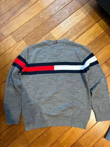 TOMMY HILFIGER 니트 스웨터